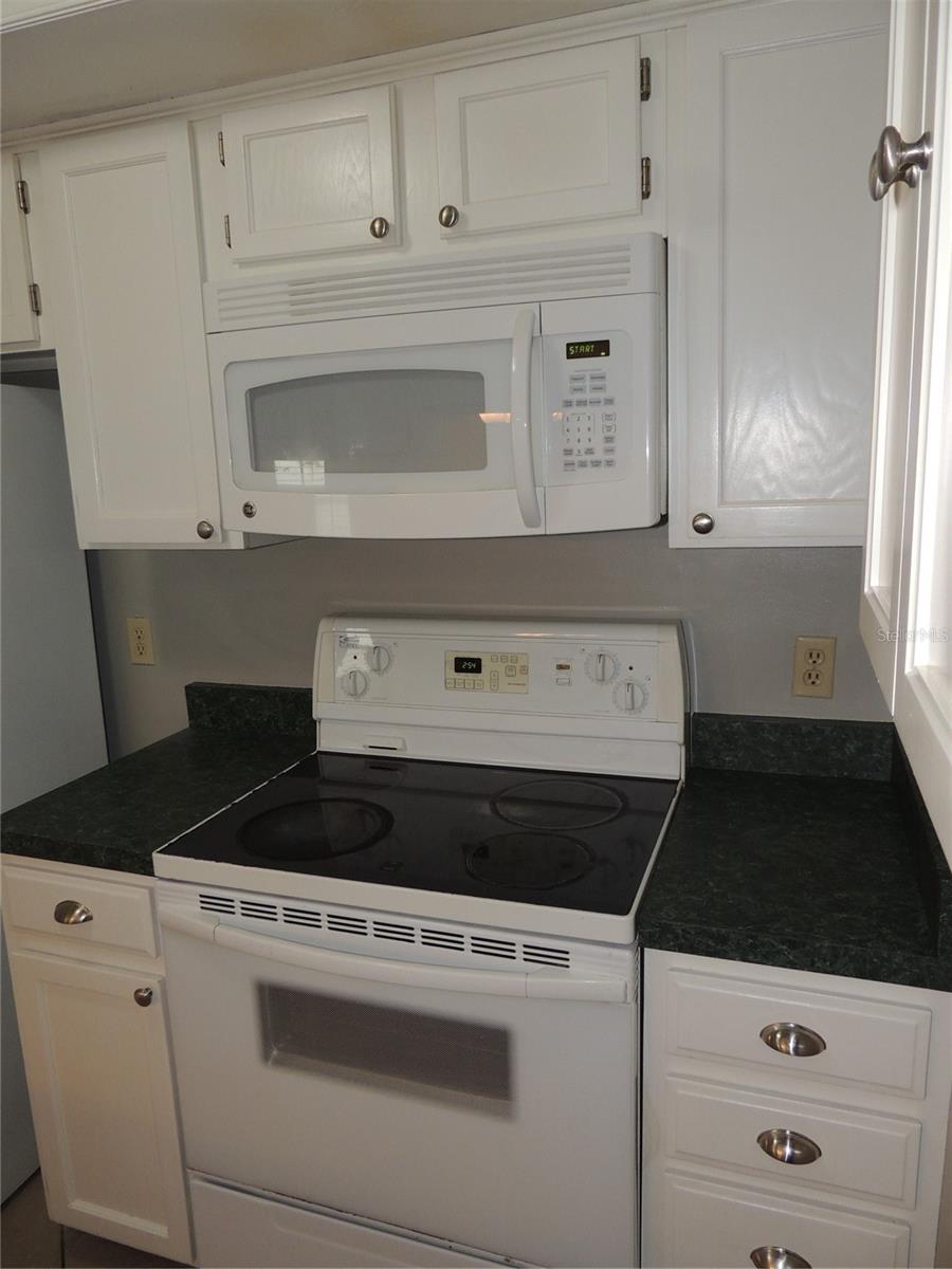 CARRIAGE HOUSE LANE - Residential