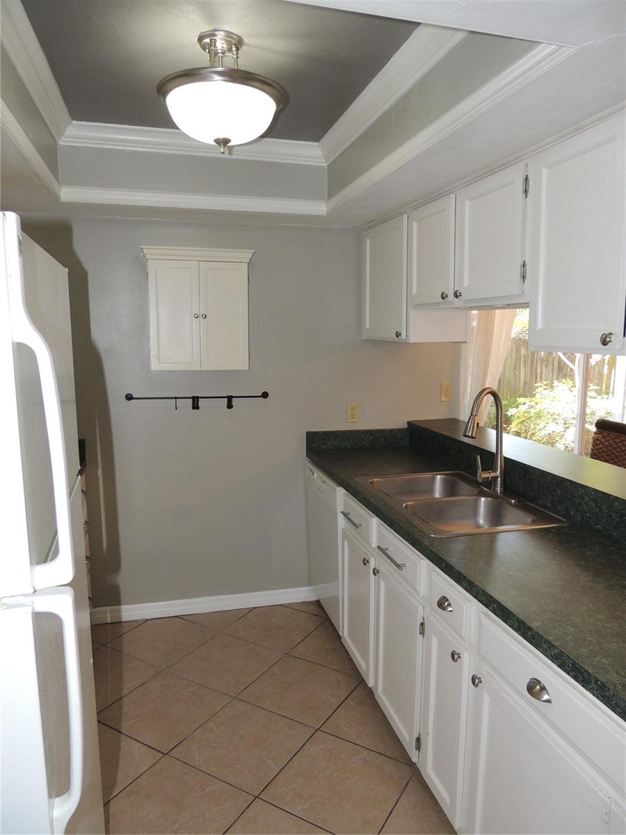 CARRIAGE HOUSE LANE - Residential