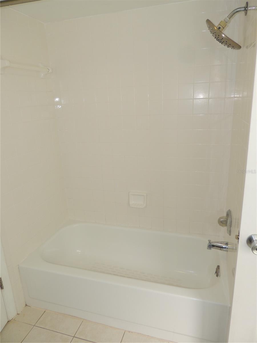 CARRIAGE HOUSE LANE - Residential