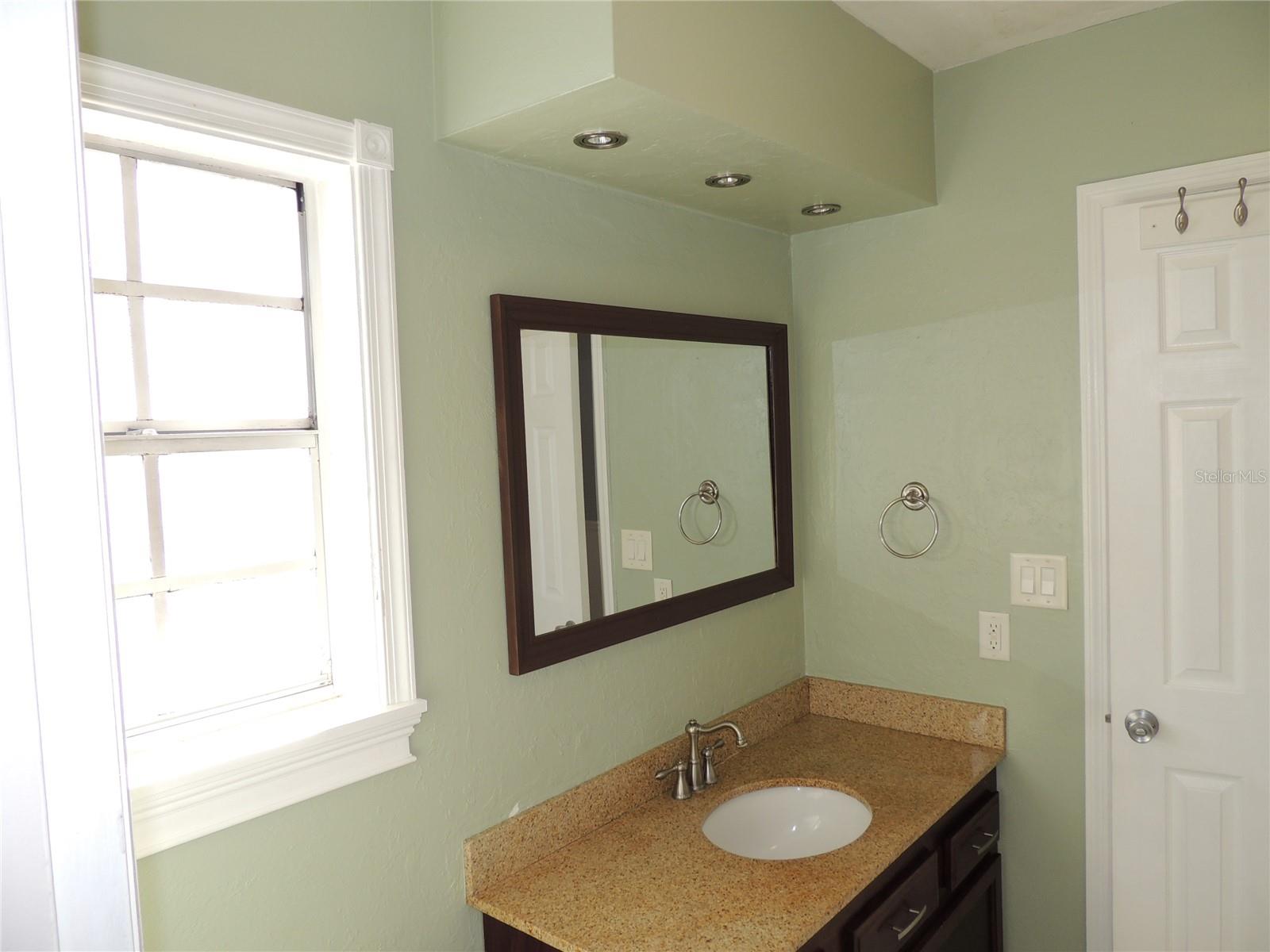 CARRIAGE HOUSE LANE - Residential