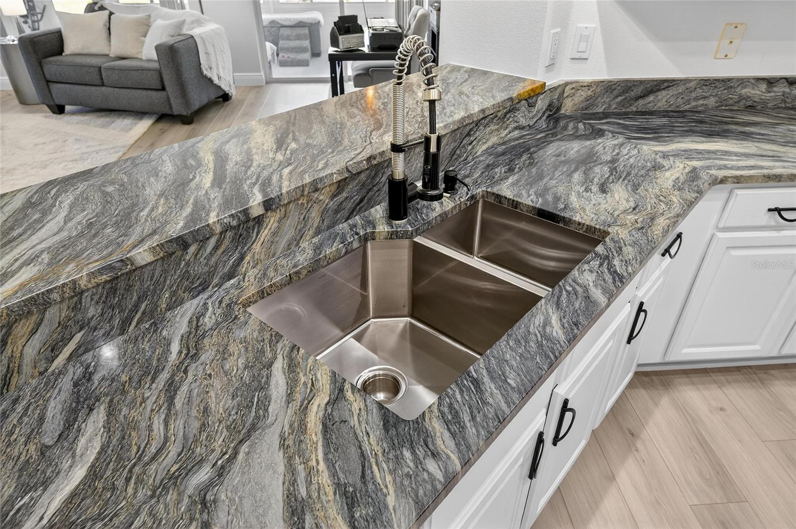 CORINTH CONDO - Residential