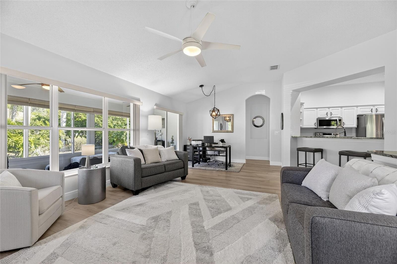 CORINTH CONDO - Residential