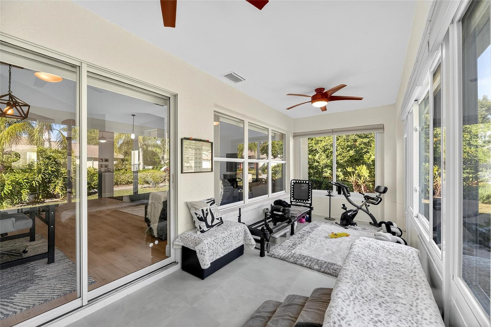 CORINTH CONDO - Residential