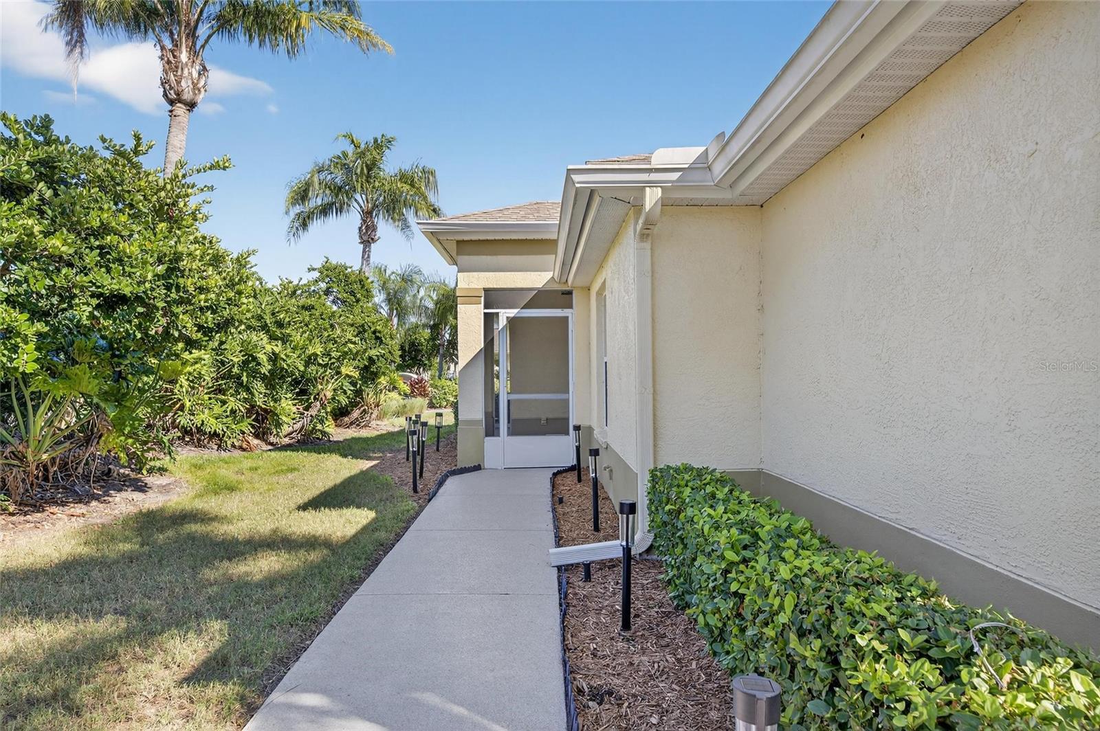 CORINTH CONDO - Residential