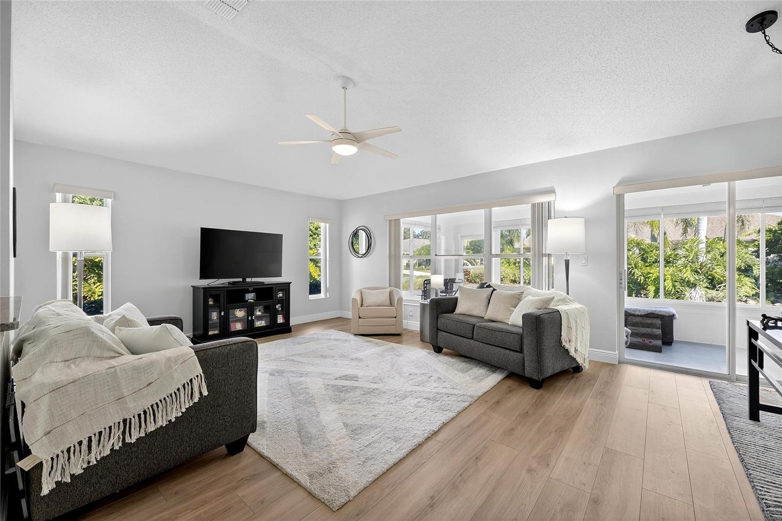 CORINTH CONDO - Residential