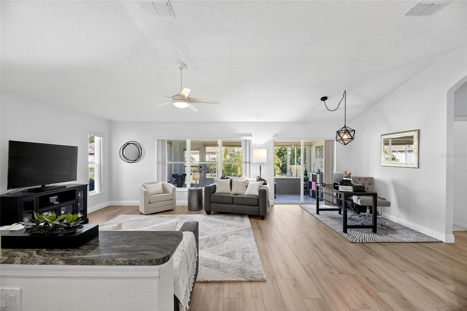 CORINTH CONDO - Residential