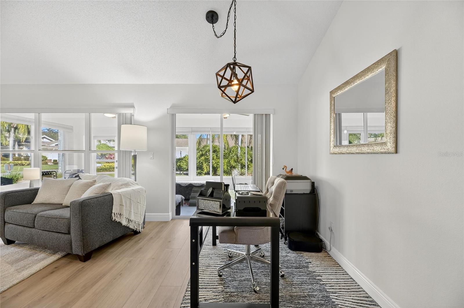 CORINTH CONDO - Residential