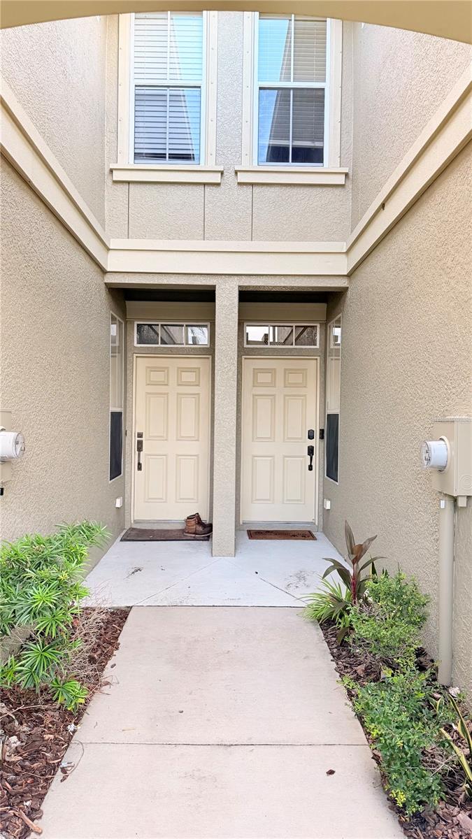 PALMBROOKE TWNHMS - Residential Lease