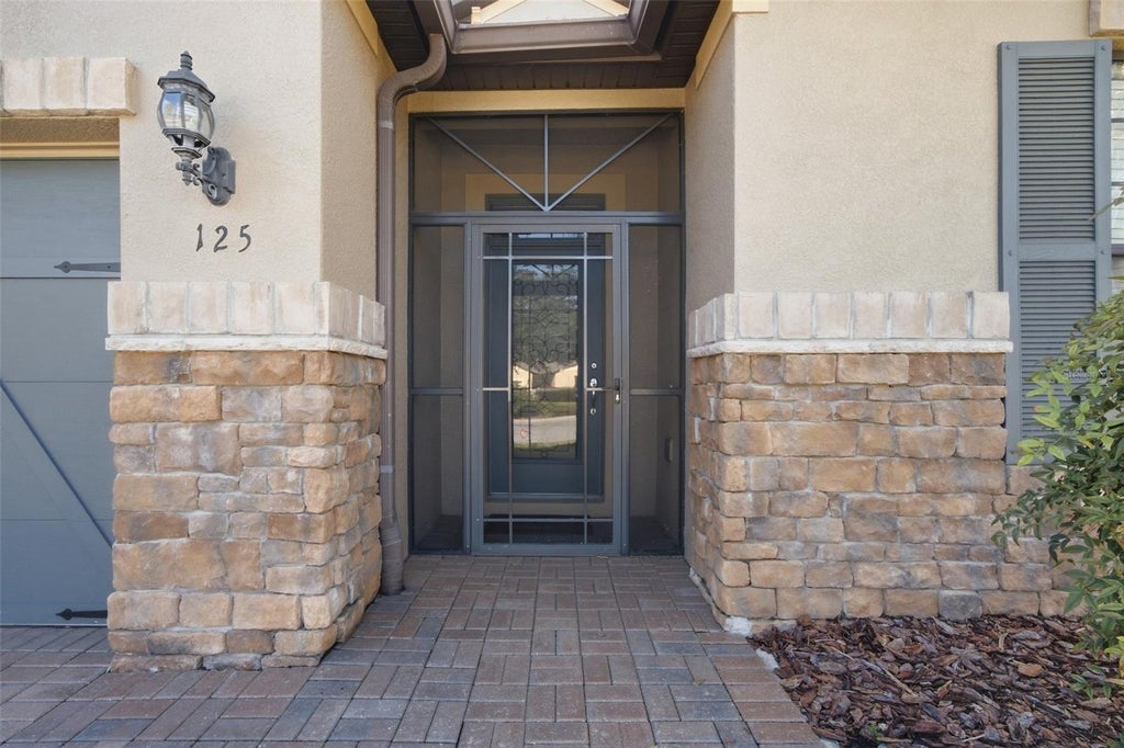 Photo of 125 La Cresta Court, Davenport, FL 33837 (MLS # S5157915)