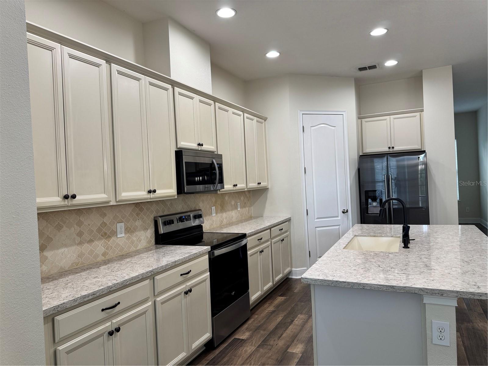 1704 LOBELIA DRIVE