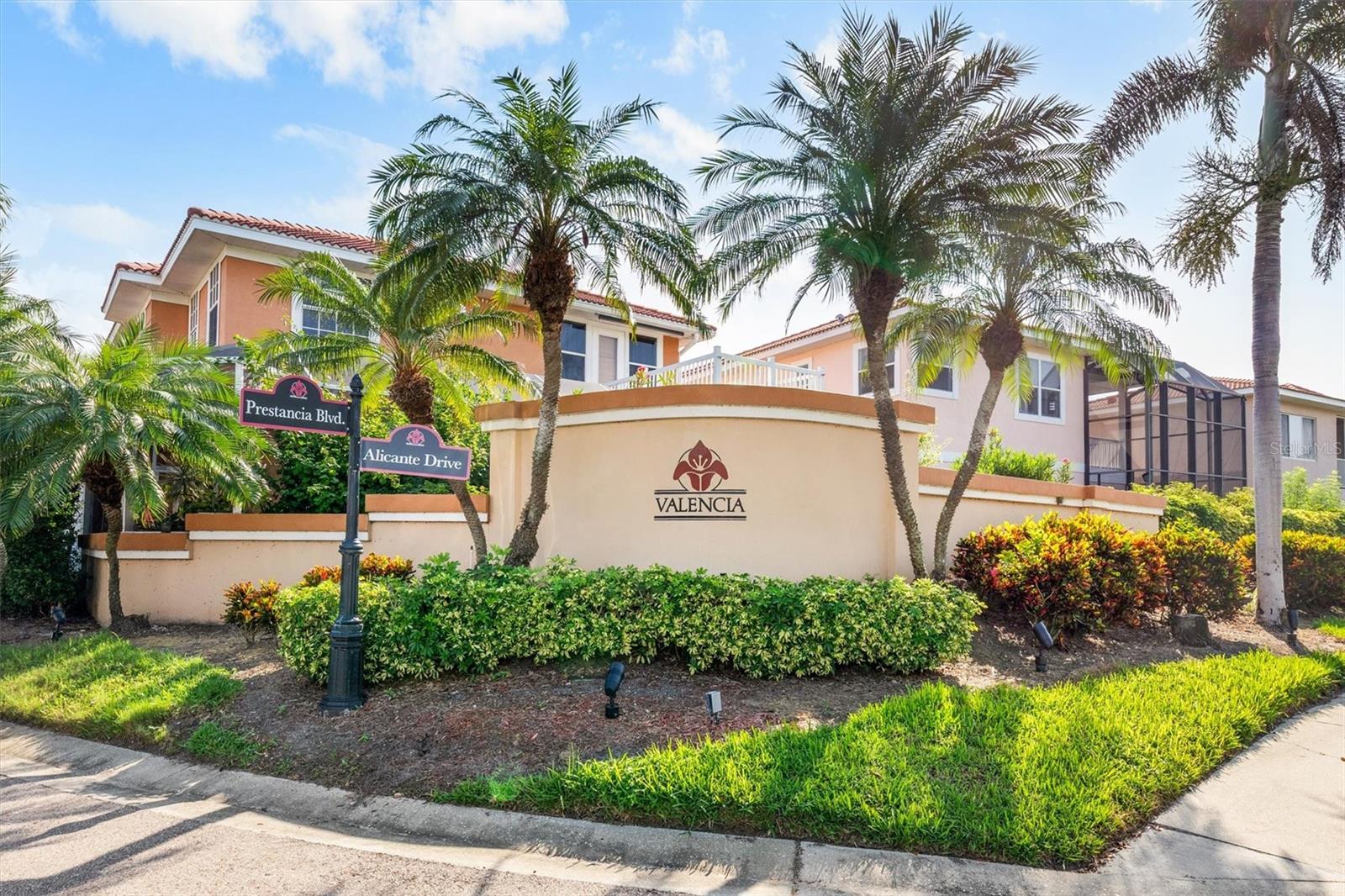 PRESTANCIA - Residential