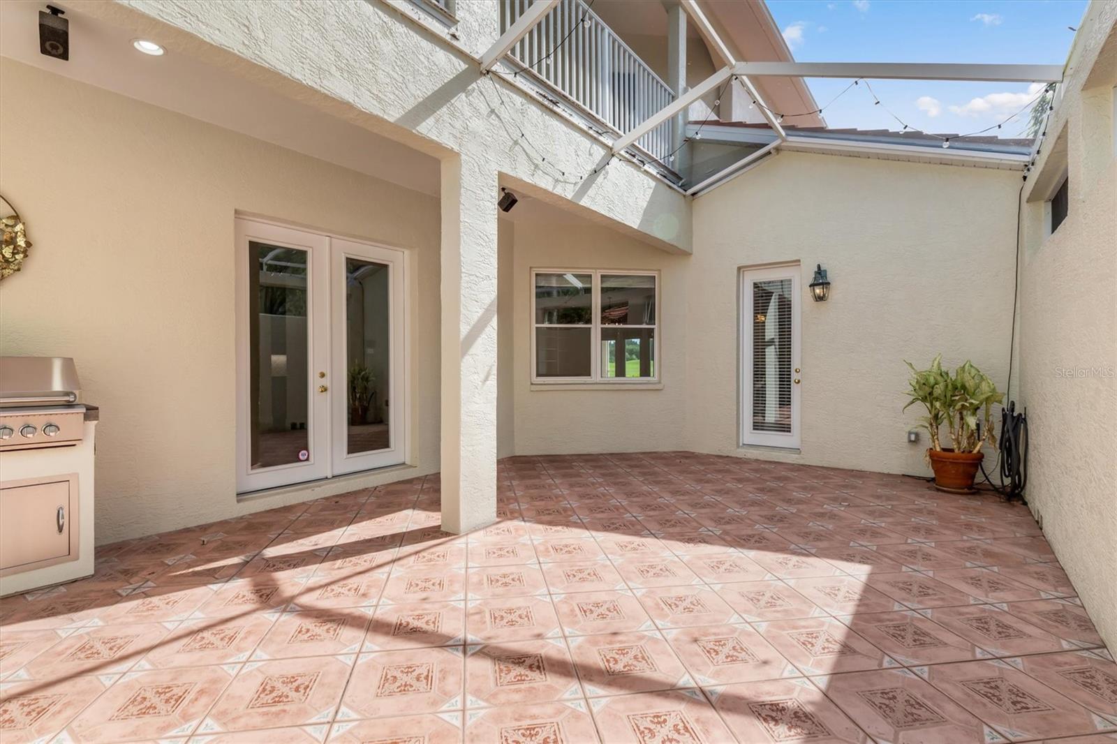 PRESTANCIA - Residential