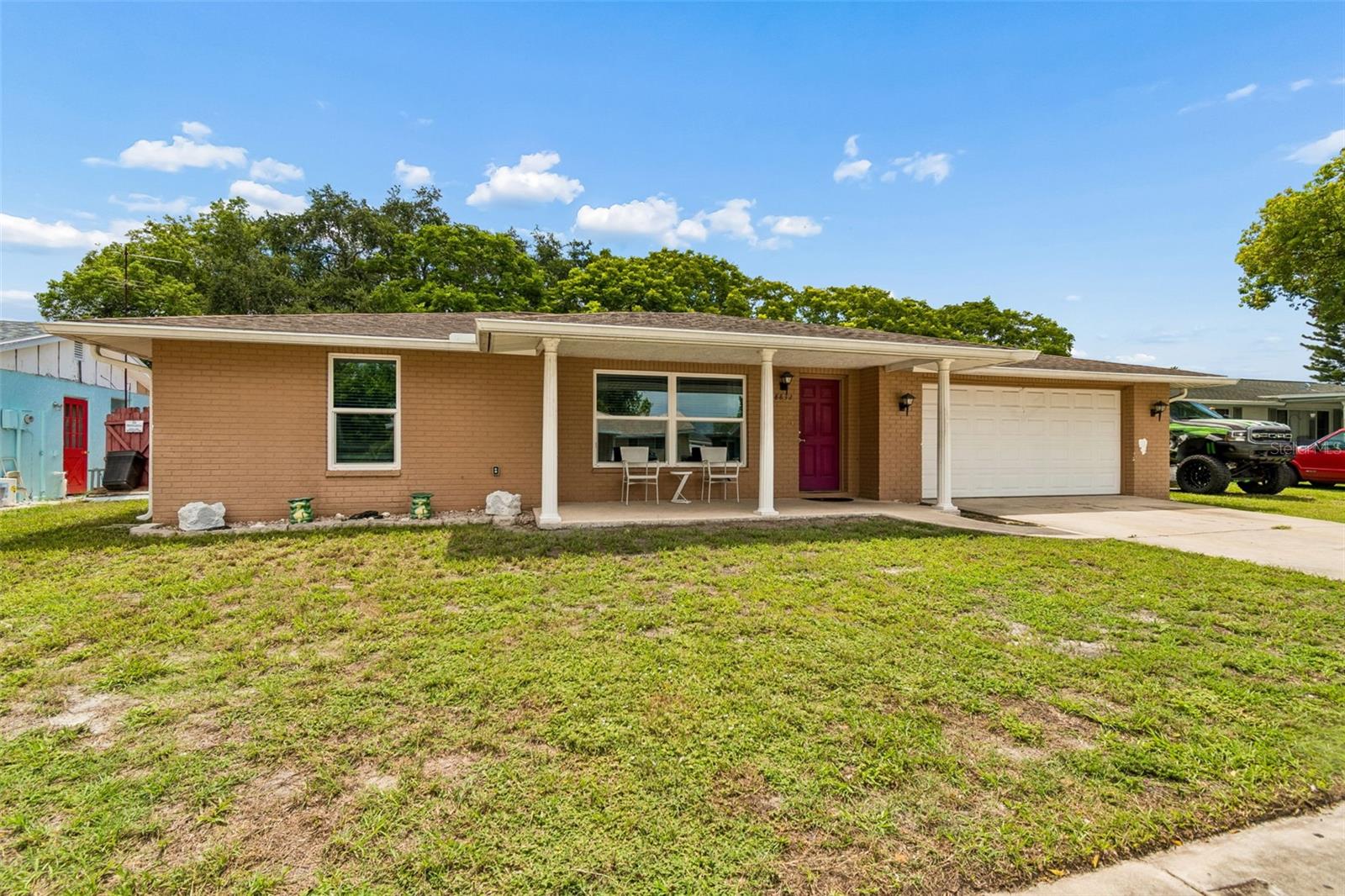 8832 GOSHEN LANE