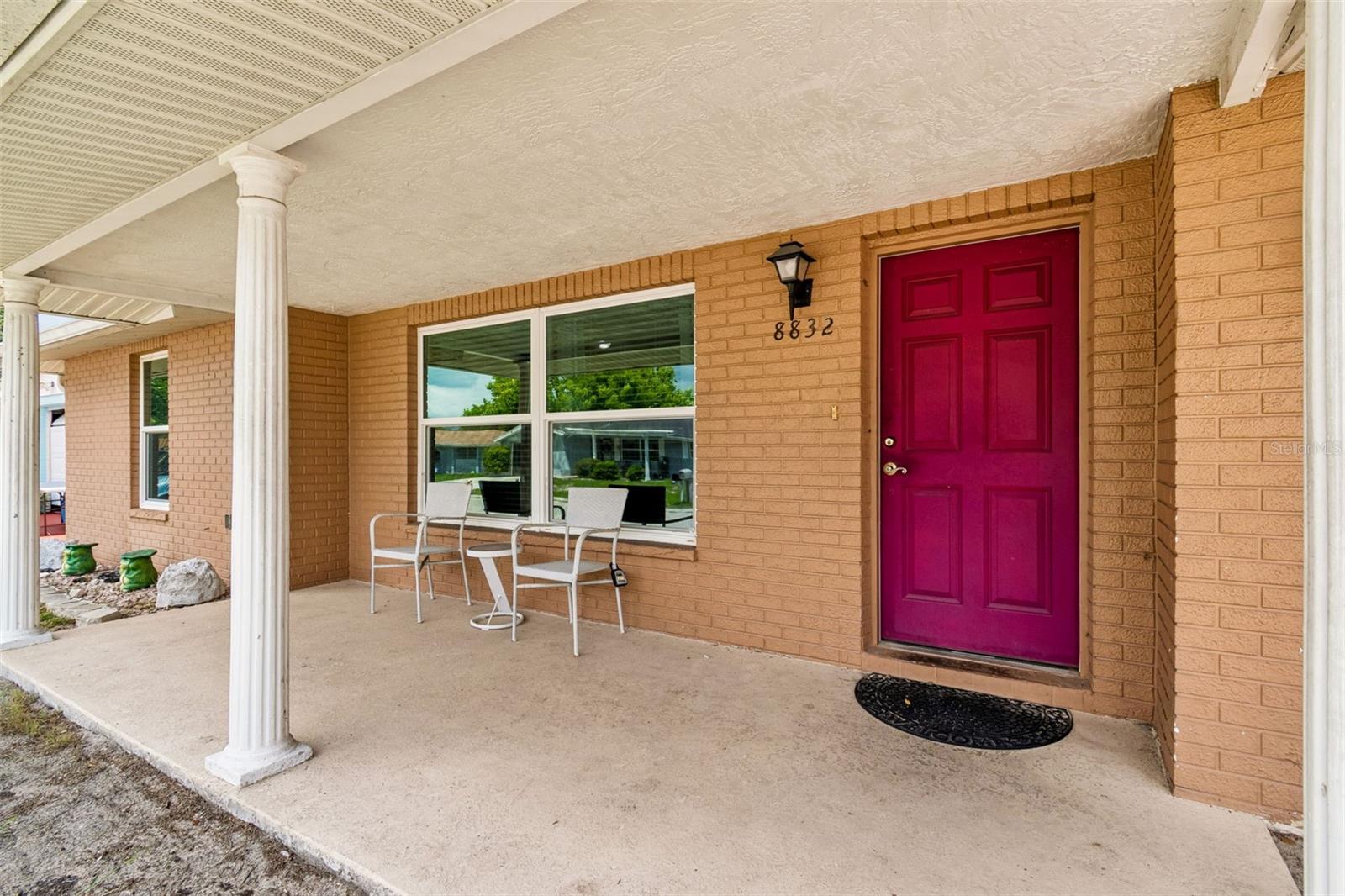 8832 GOSHEN LANE