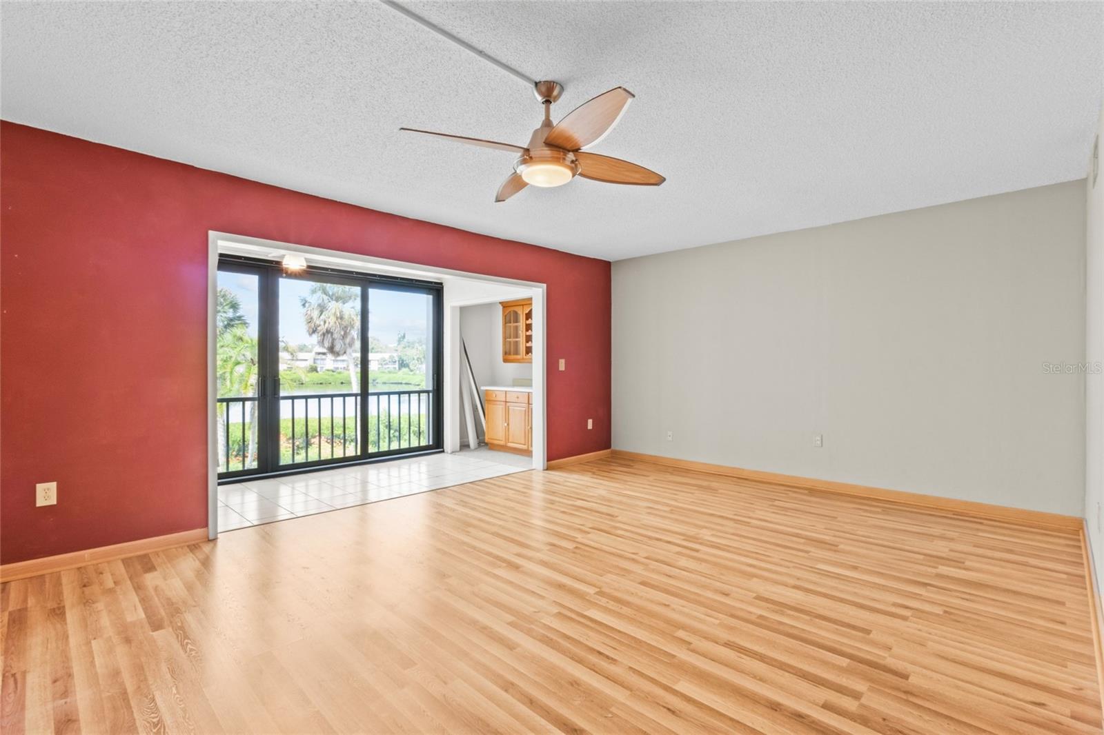 1601 BAYHOUSE POINT DRIVE 204, SARASOTA, FL, 34231 4 1601 BAYHOUSE POINT DRIVE 204
