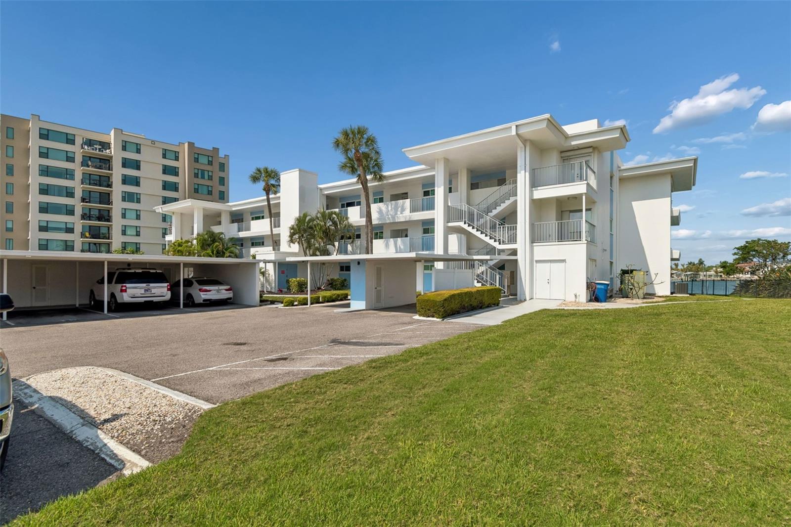 SEA ISLAND NORTH 3 CONDO - Residential