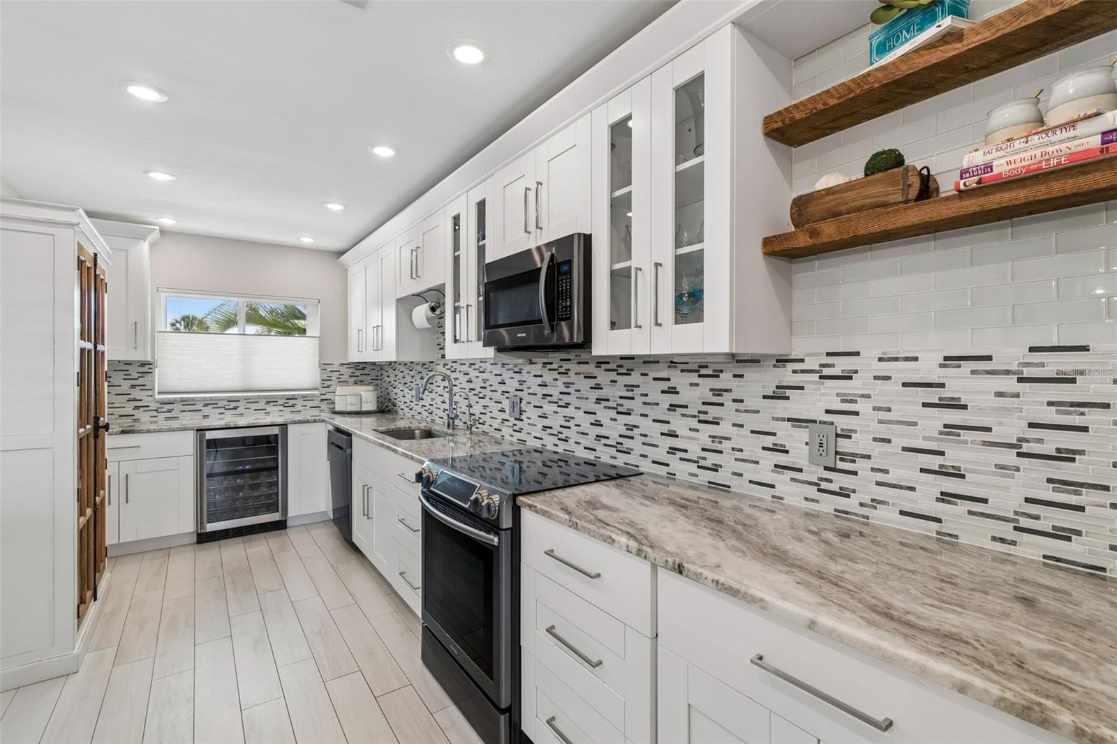 SEA ISLAND NORTH 3 CONDO - Residential