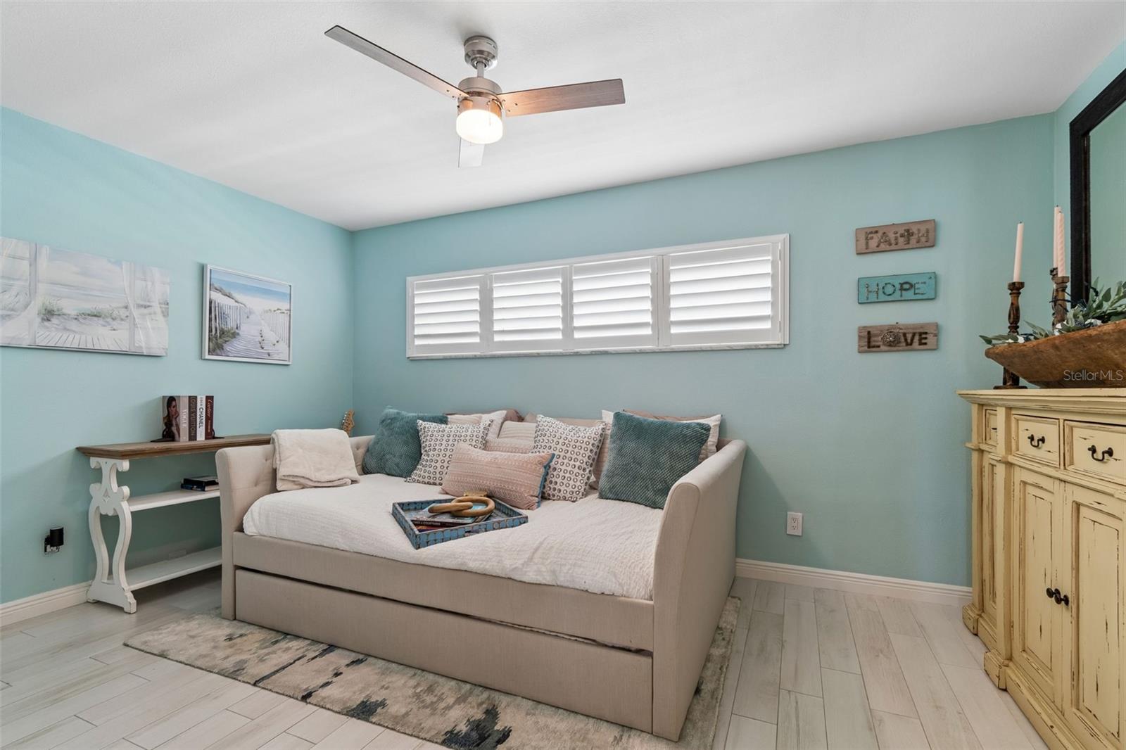 SEA ISLAND NORTH 3 CONDO - Residential