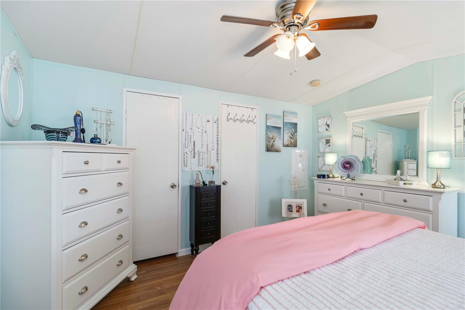 EAGLE POINT MHP - Residential