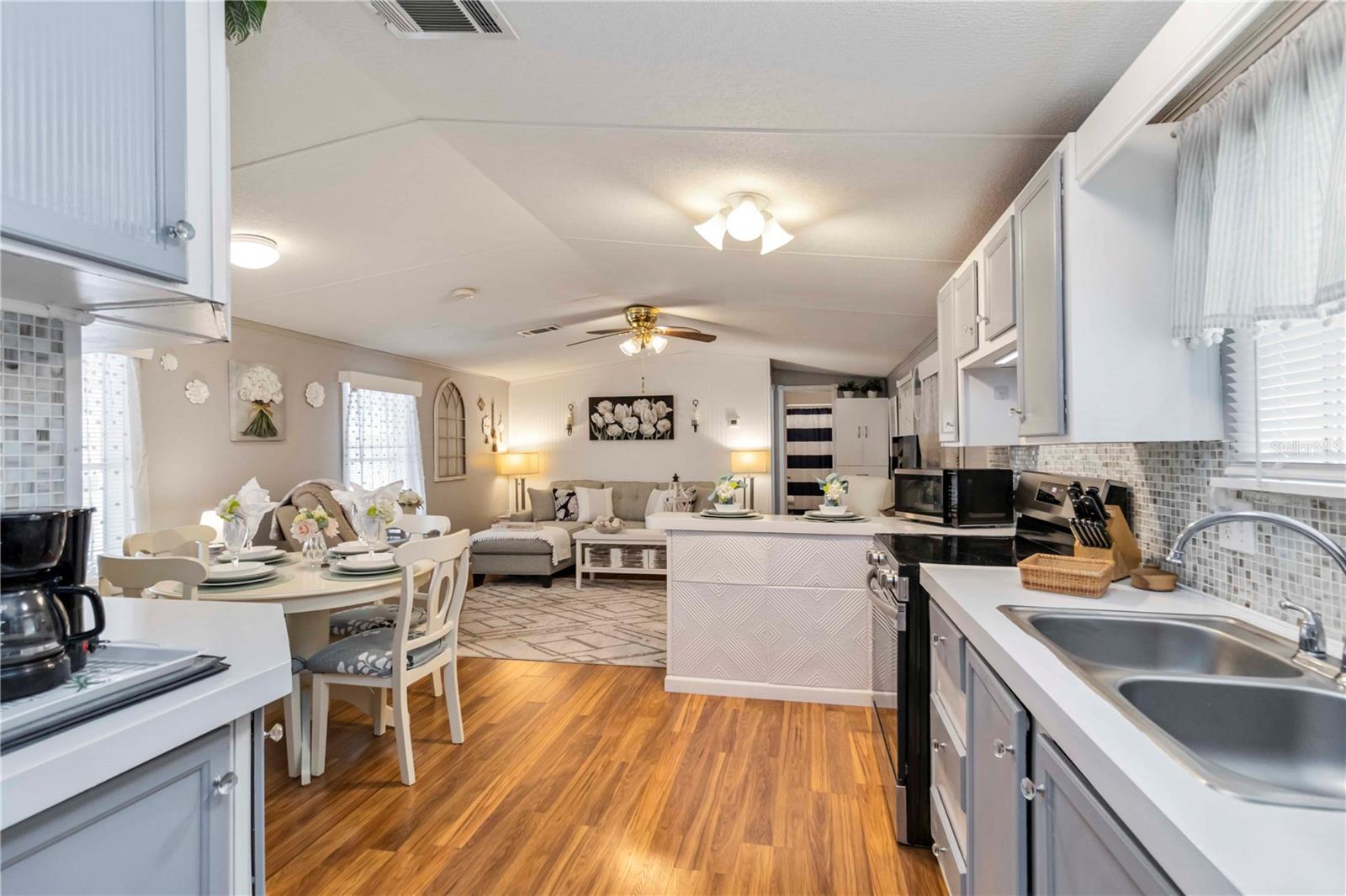 EAGLE POINT MHP - Residential