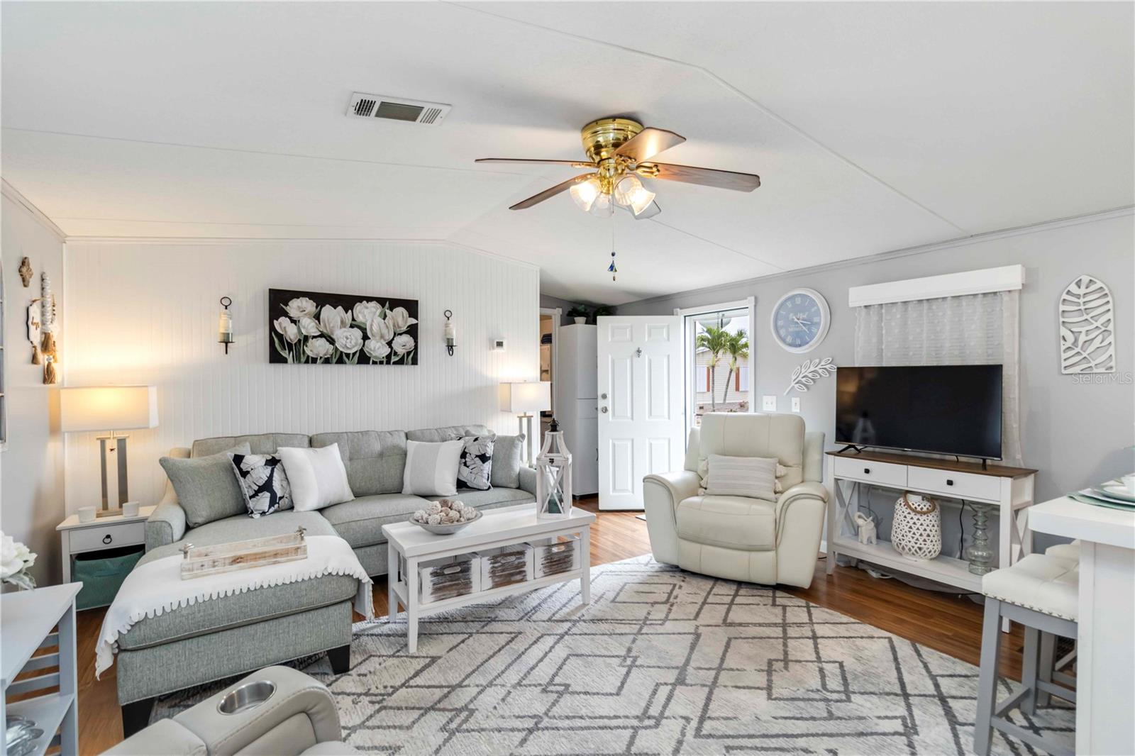 EAGLE POINT MHP - Residential