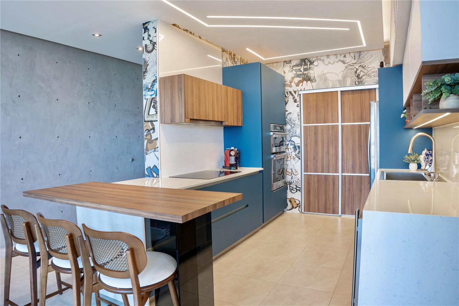 COND. ATLANTIS - Residential