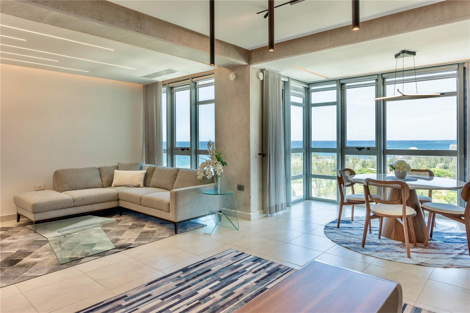 Atlantis Condominium AVENUE CONSTITUCION #404 1504