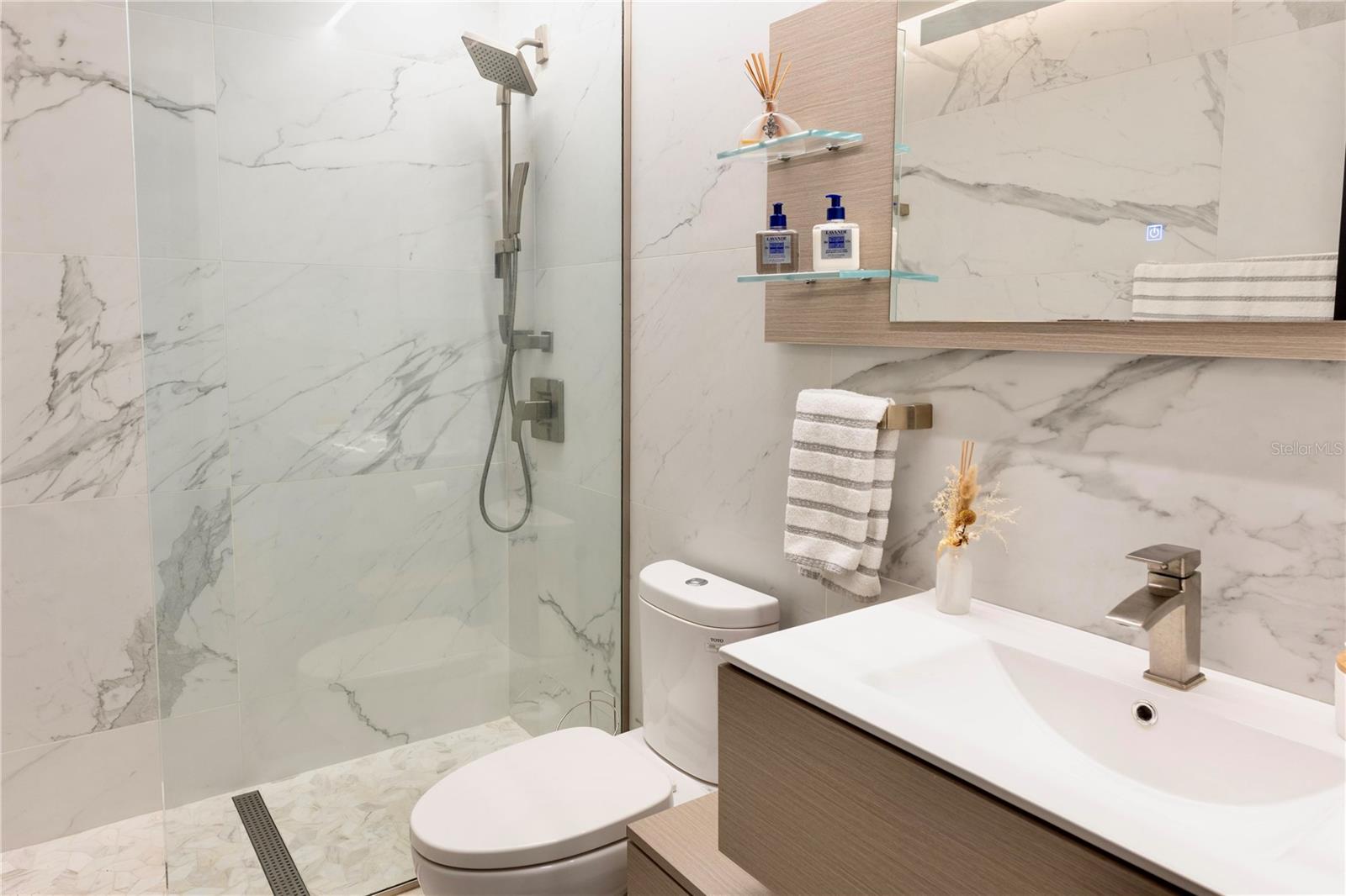 COND. ATLANTIS - Residential