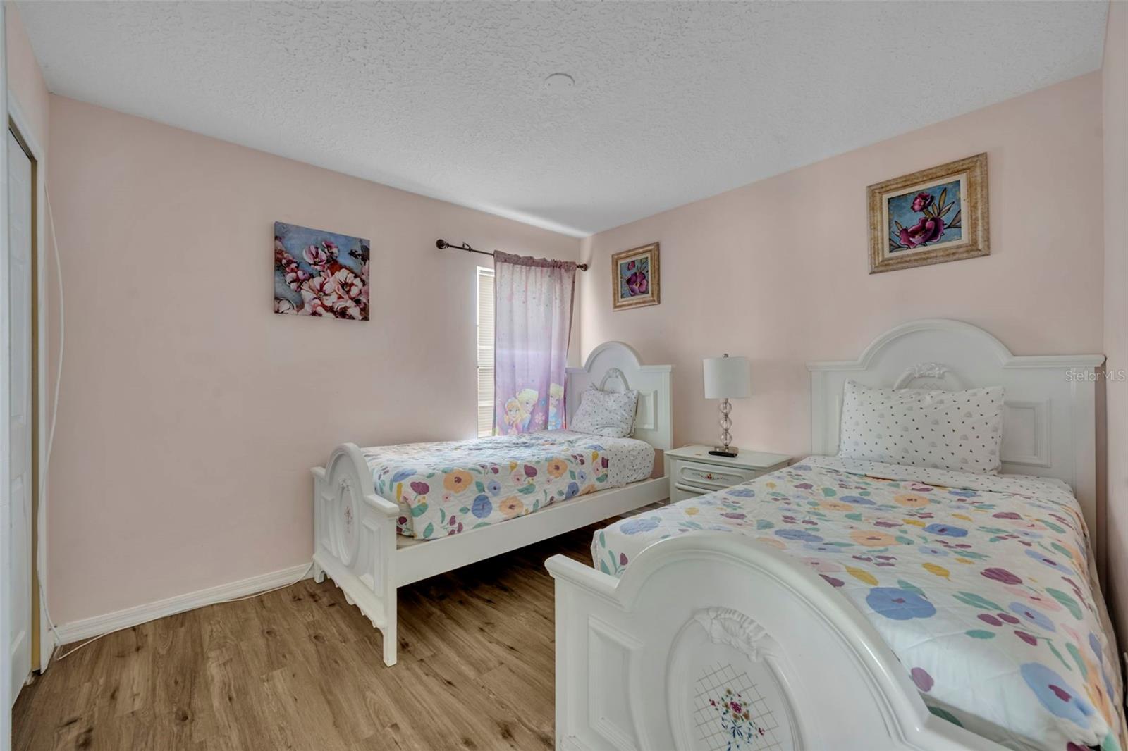 EMERALD ISLAND RESORT PH 5B - Residential
