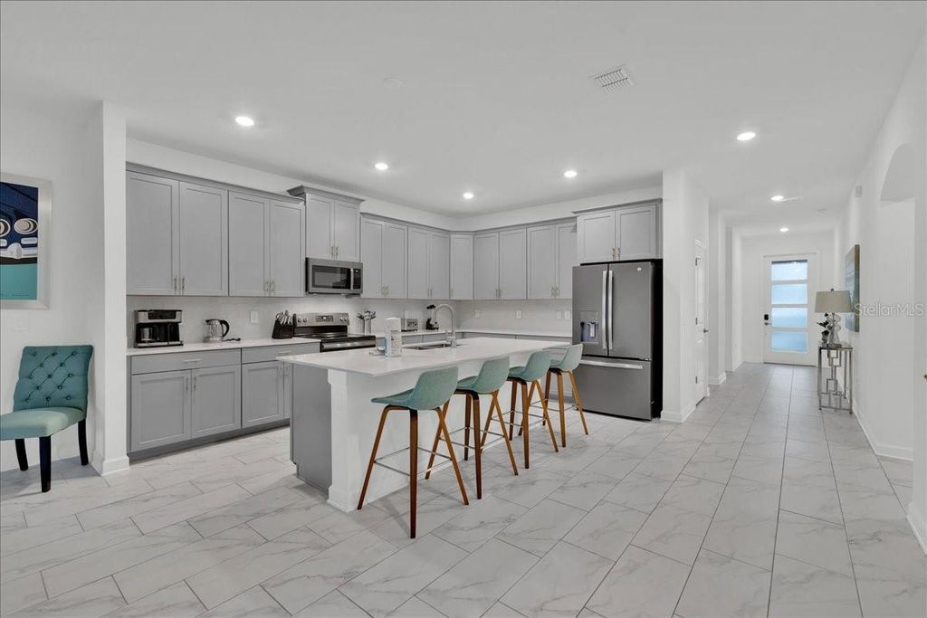 Photo of 9239 Sommerset Hills Drive, Davenport, FL 33896 (MLS # O6378724)