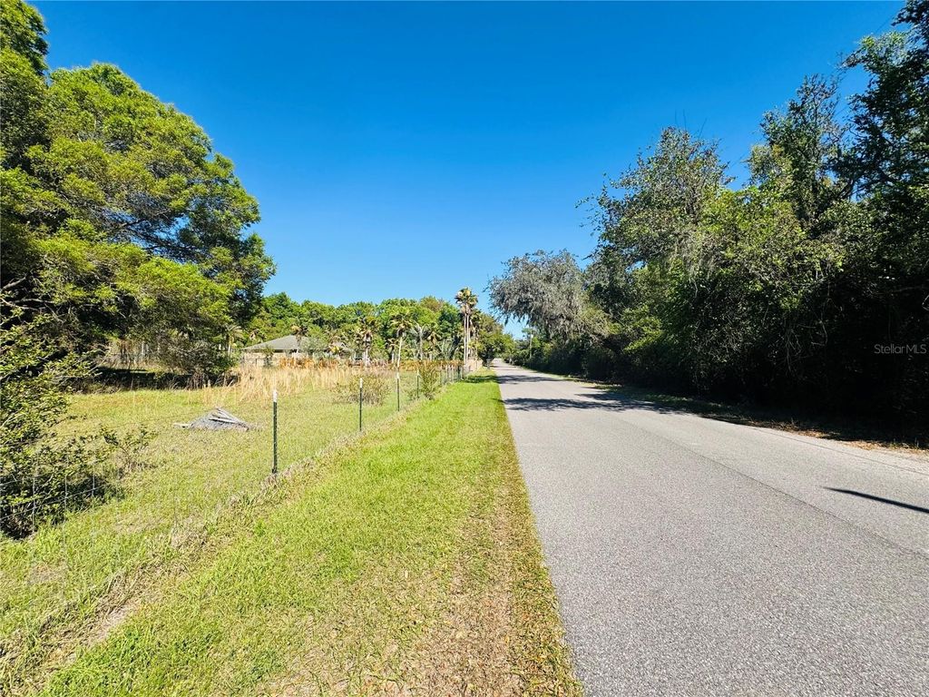 Photo of 11340 Bessie Dix Road, Seffner, FL 33584 (MLS # TB8486880)