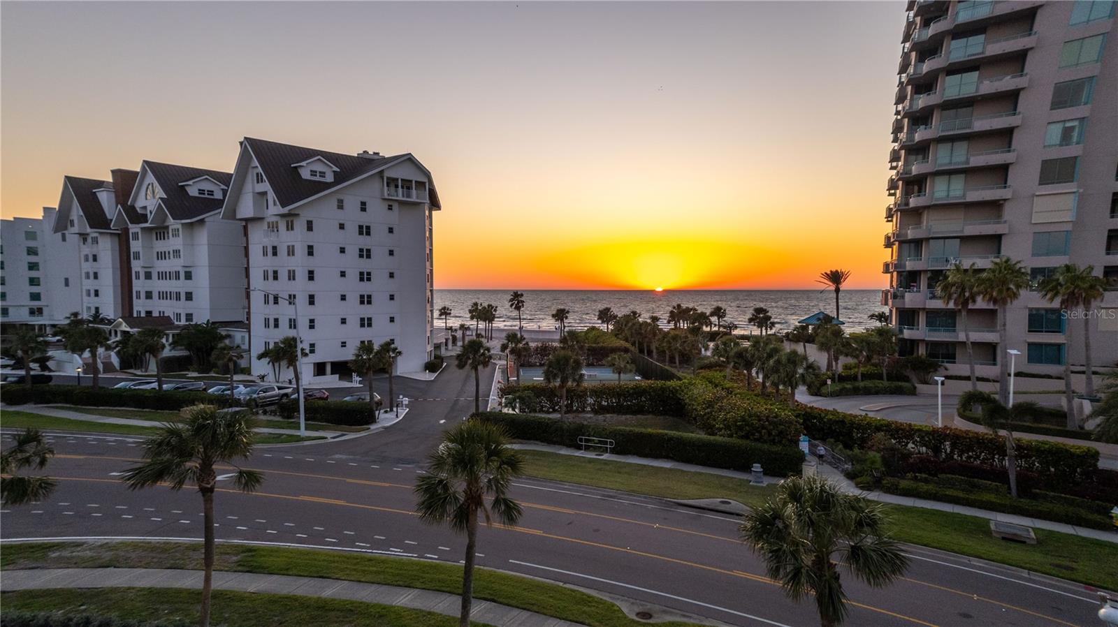 1581 GULF BOULEVARD 301N