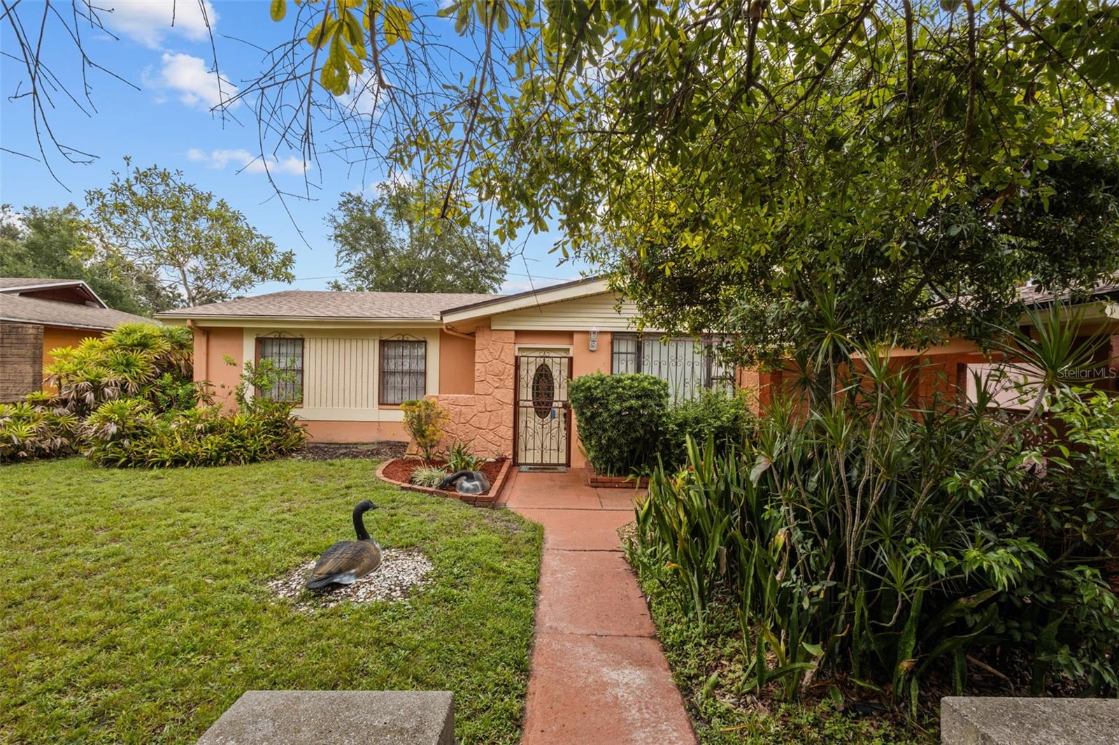 3220 LANCASTER LANE