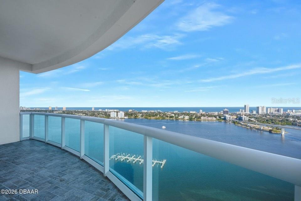 MARINA GRANDE ON HALIFAX - Residential