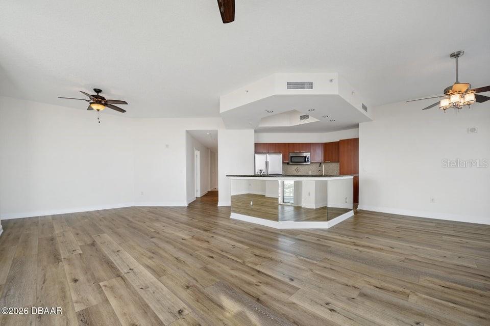 MARINA GRANDE ON HALIFAX - Residential