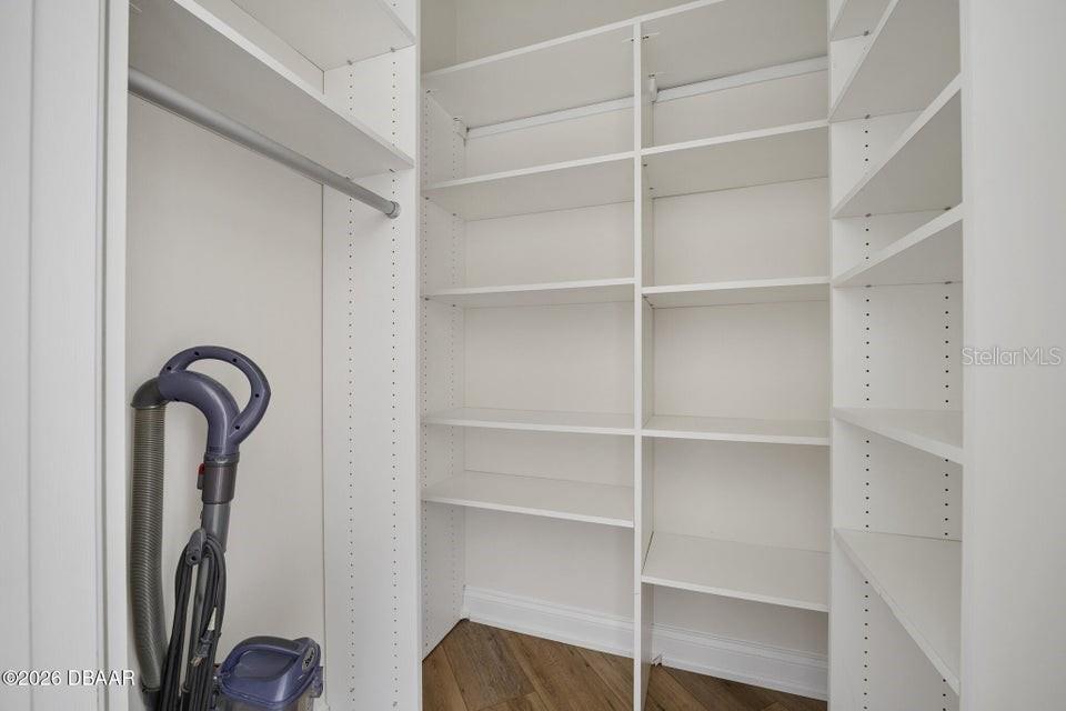 MARINA GRANDE ON HALIFAX - Residential