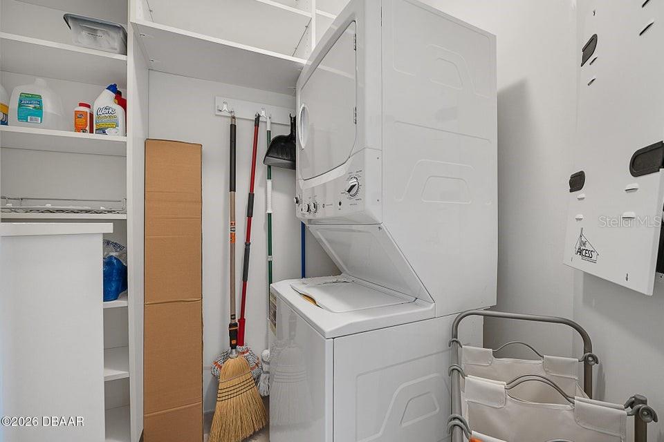 MARINA GRANDE ON HALIFAX - Residential