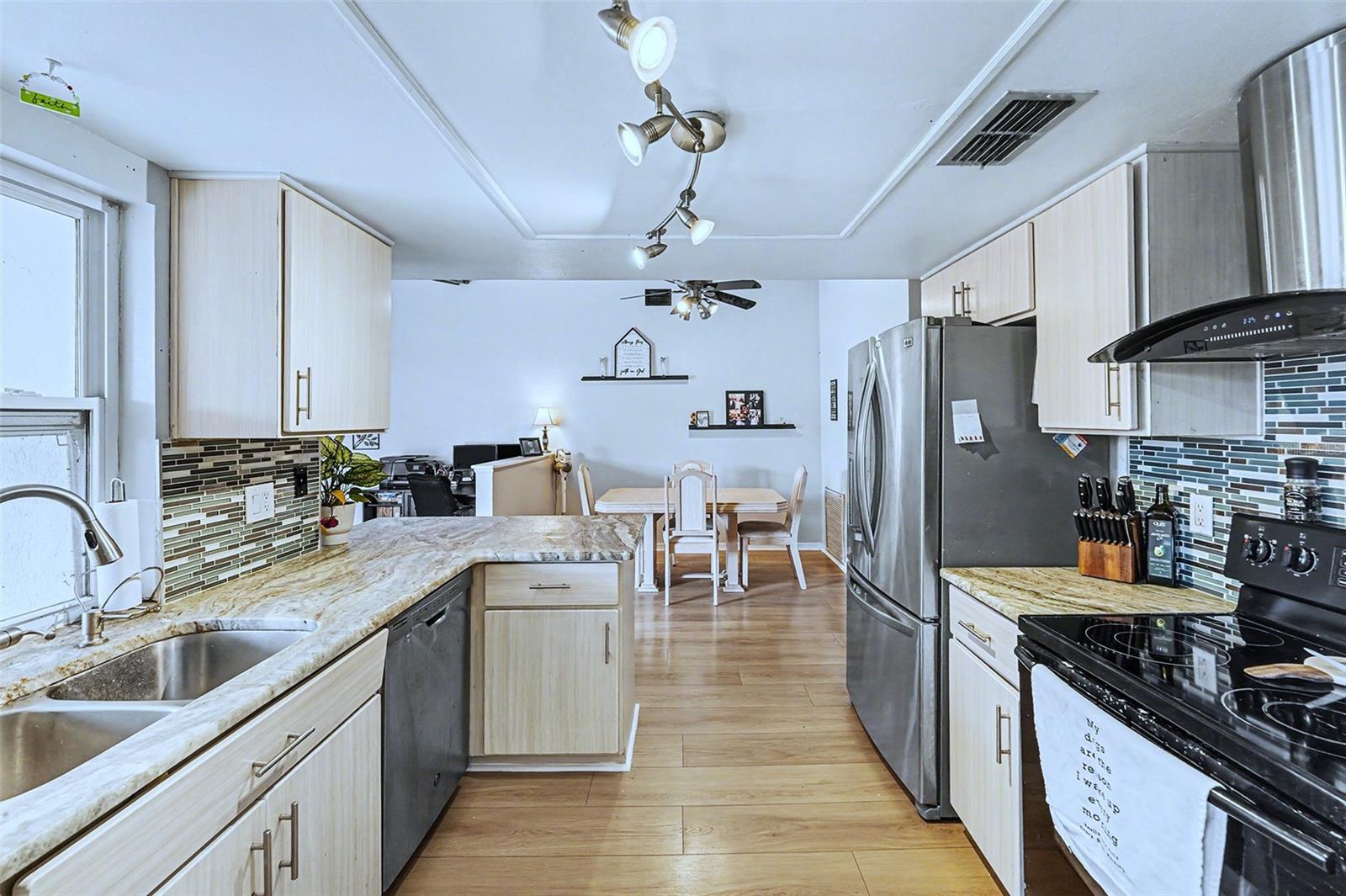 SOMERSET LAKES UNIT ONE - Residential