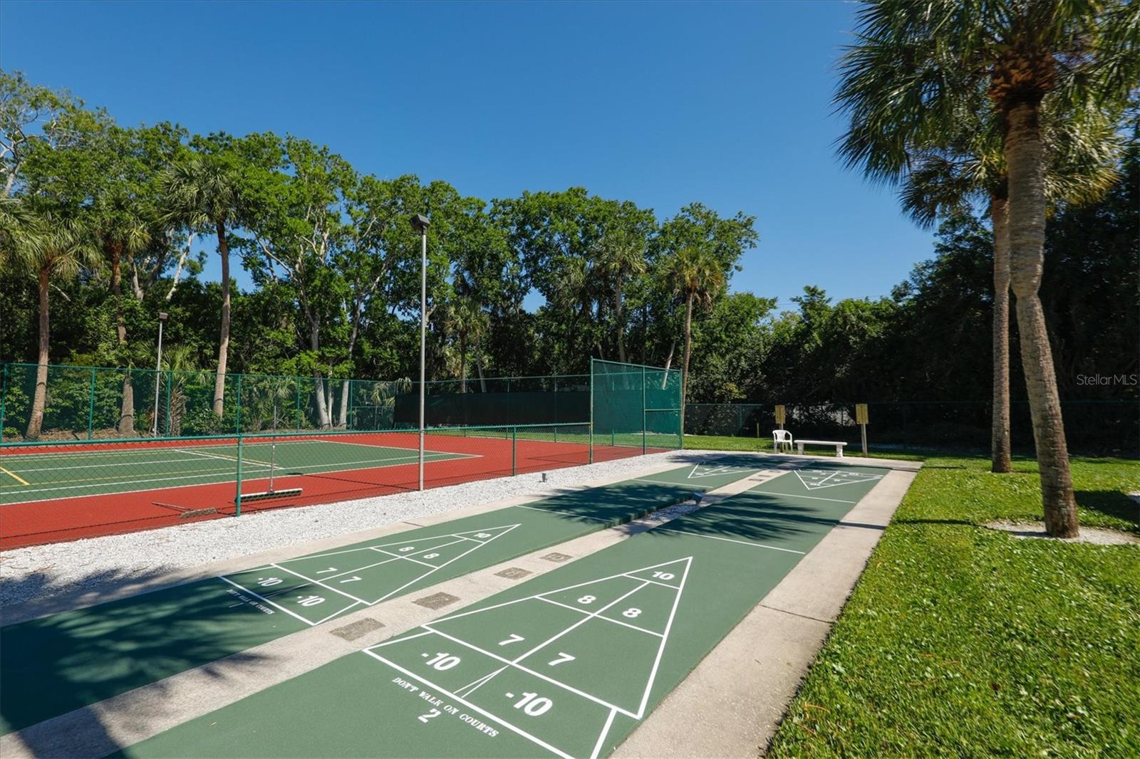 VILLAGE GARDENS PH 1 - Residential