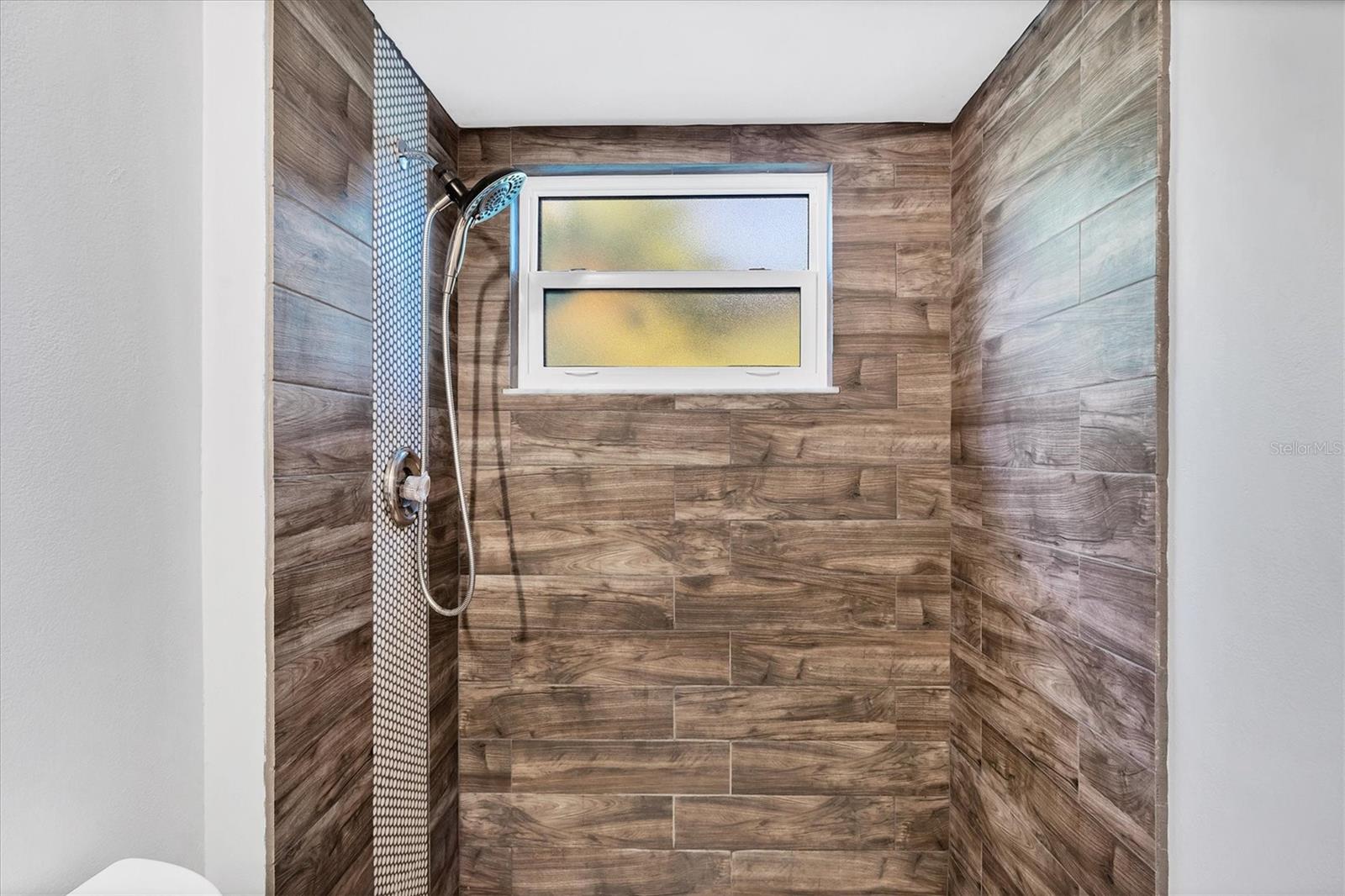 VILLAGE GARDENS PH 1 - Residential