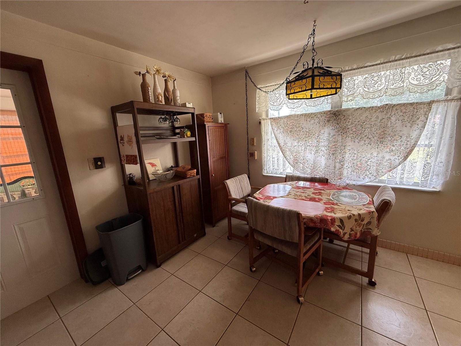 CITY ZEPHYRHILLS - Residential Lease