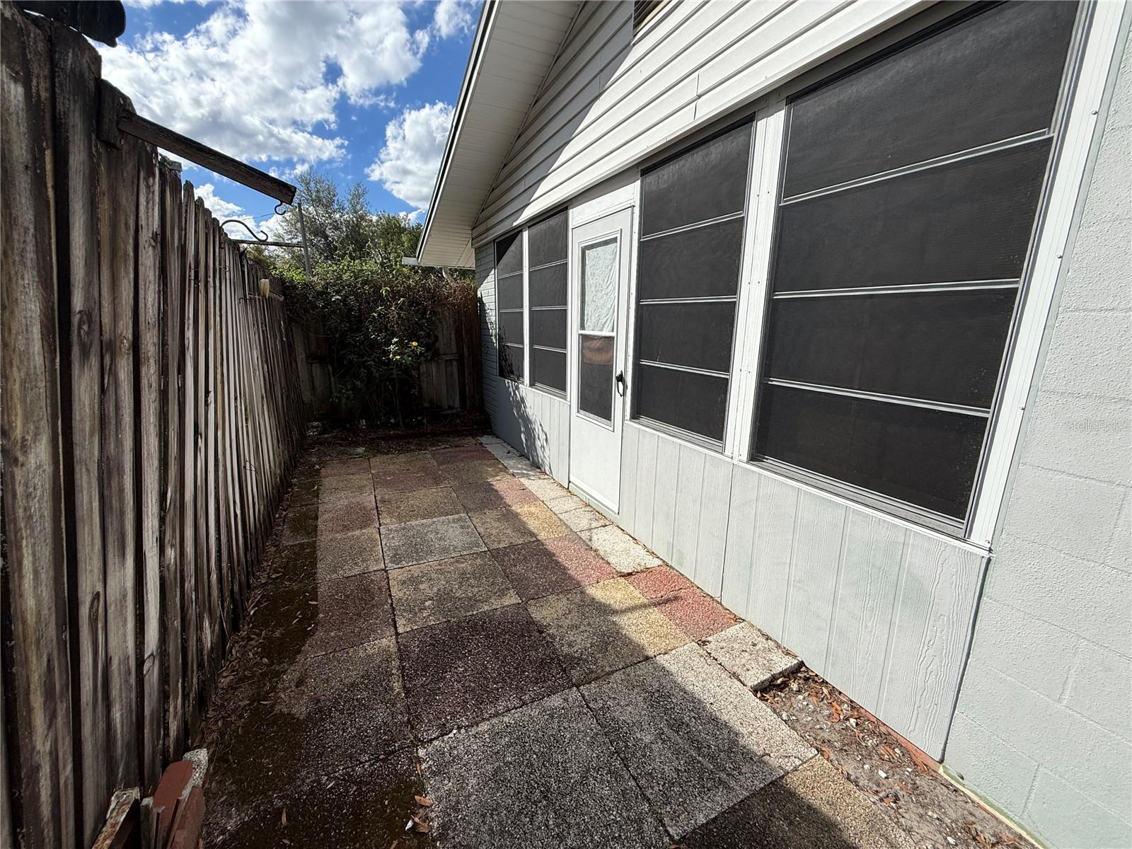 CITY ZEPHYRHILLS - Residential Lease