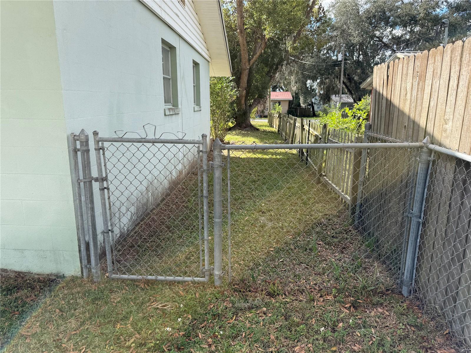 CITY ZEPHYRHILLS - Residential Lease