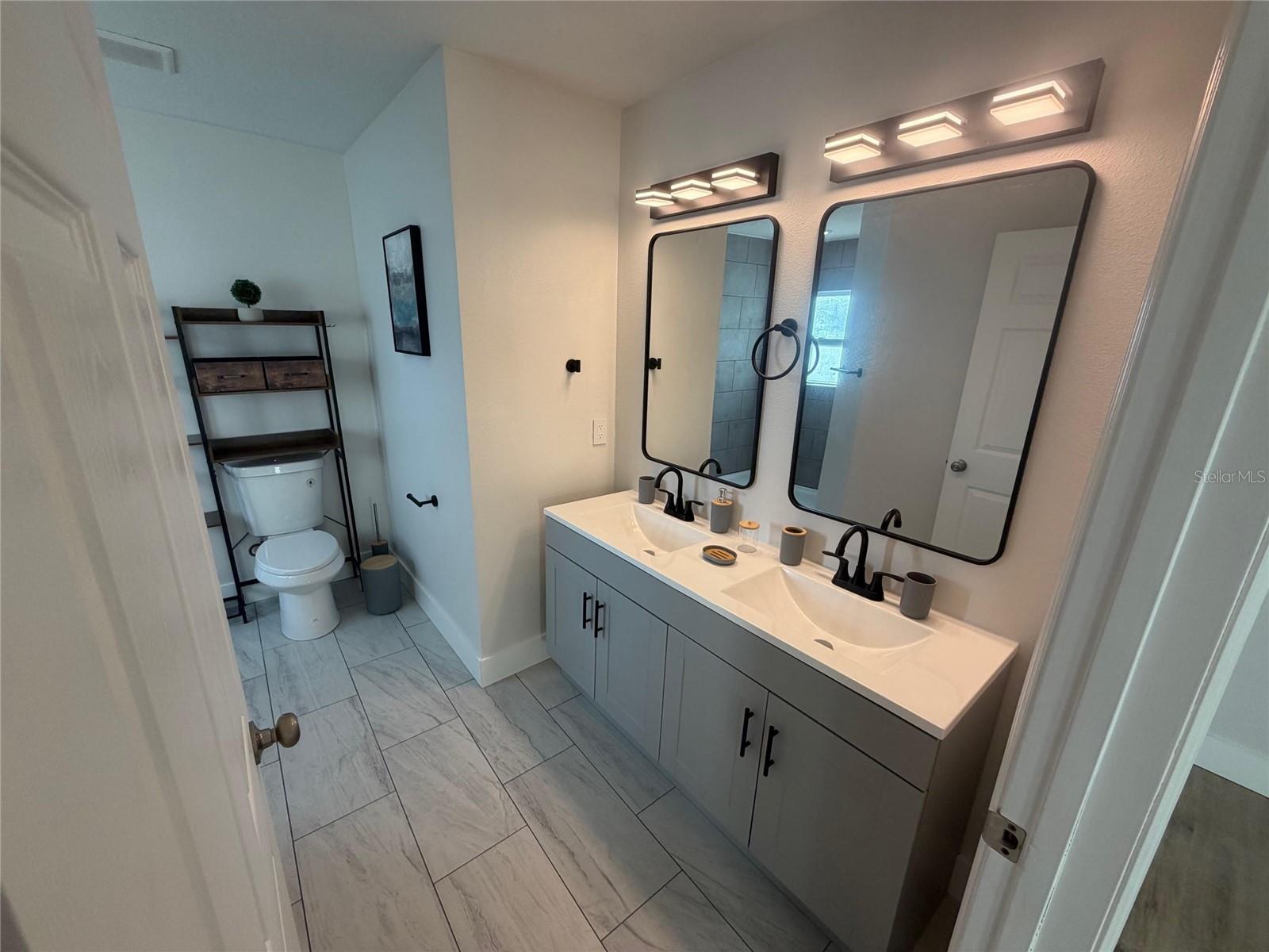 BENITA PARK - Residential