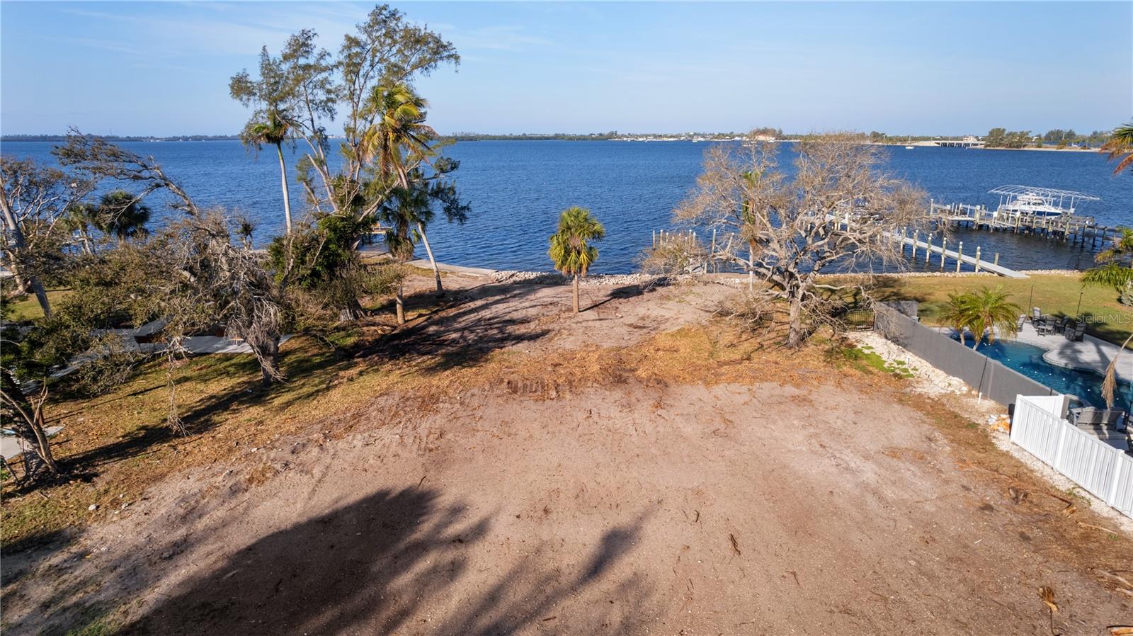 PALMA SOLA PARK - Land