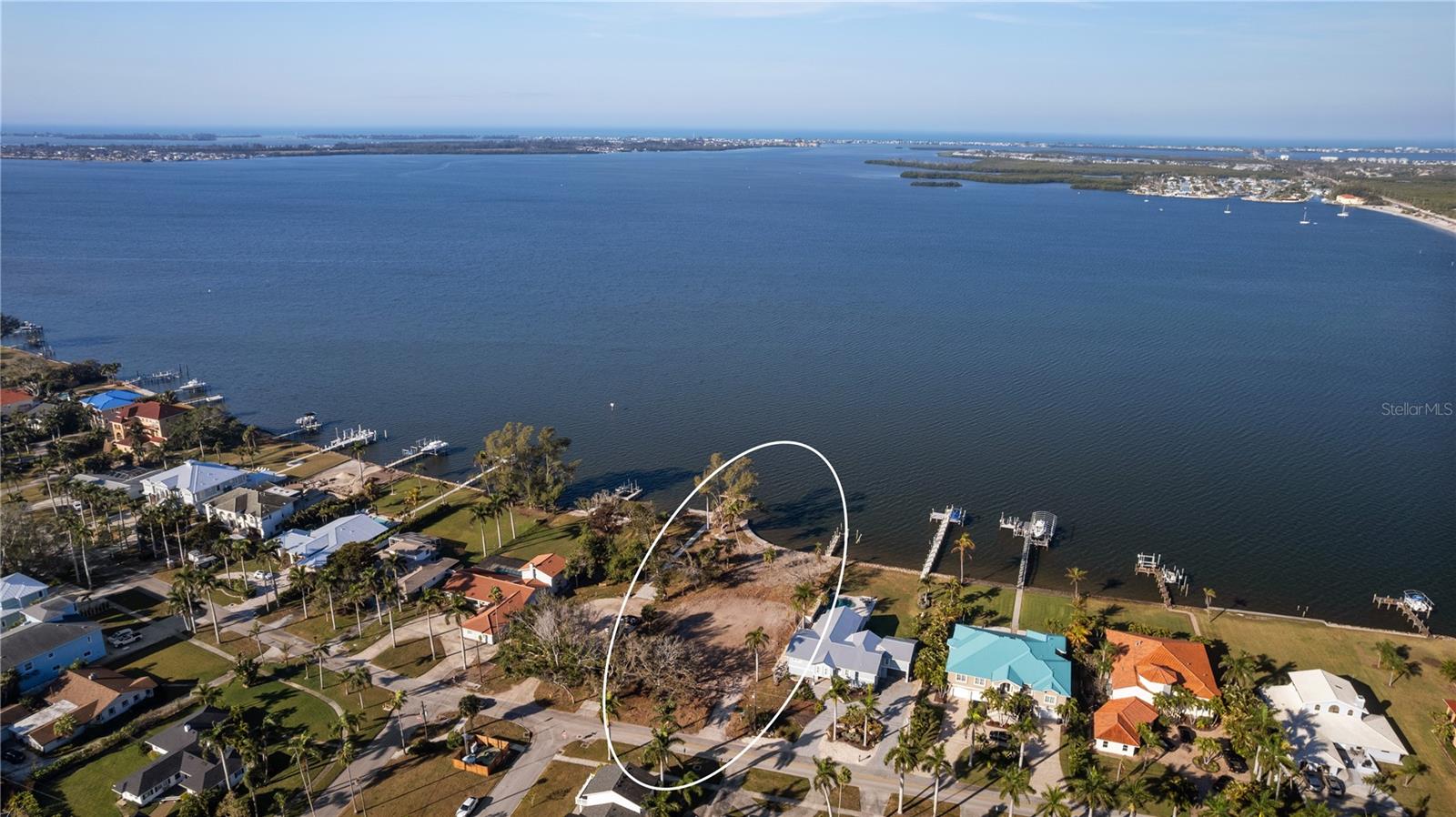 PALMA SOLA PARK - Land