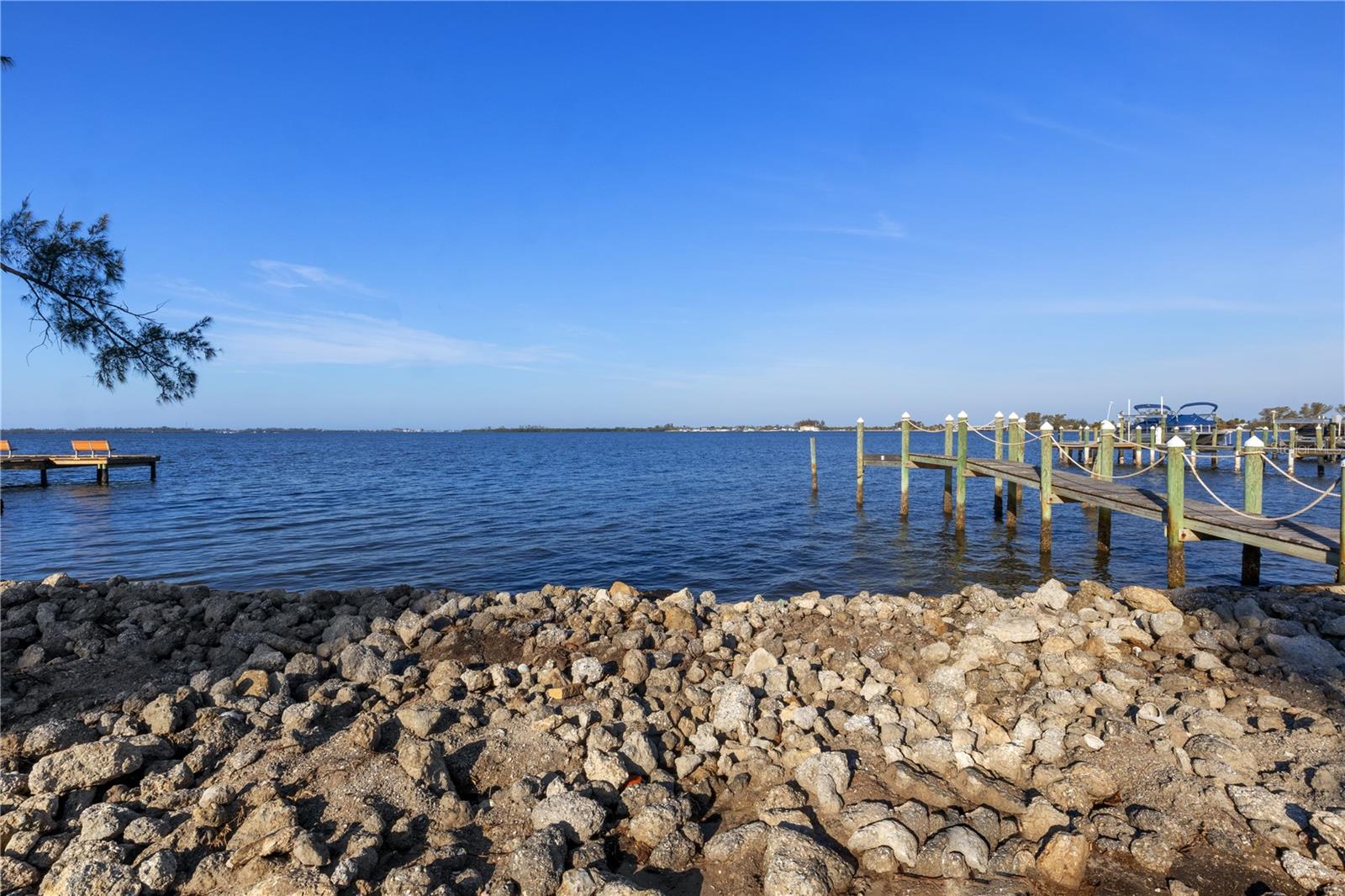 PALMA SOLA PARK - Land