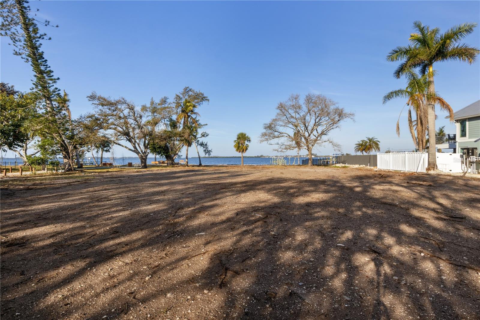 PALMA SOLA PARK - Land