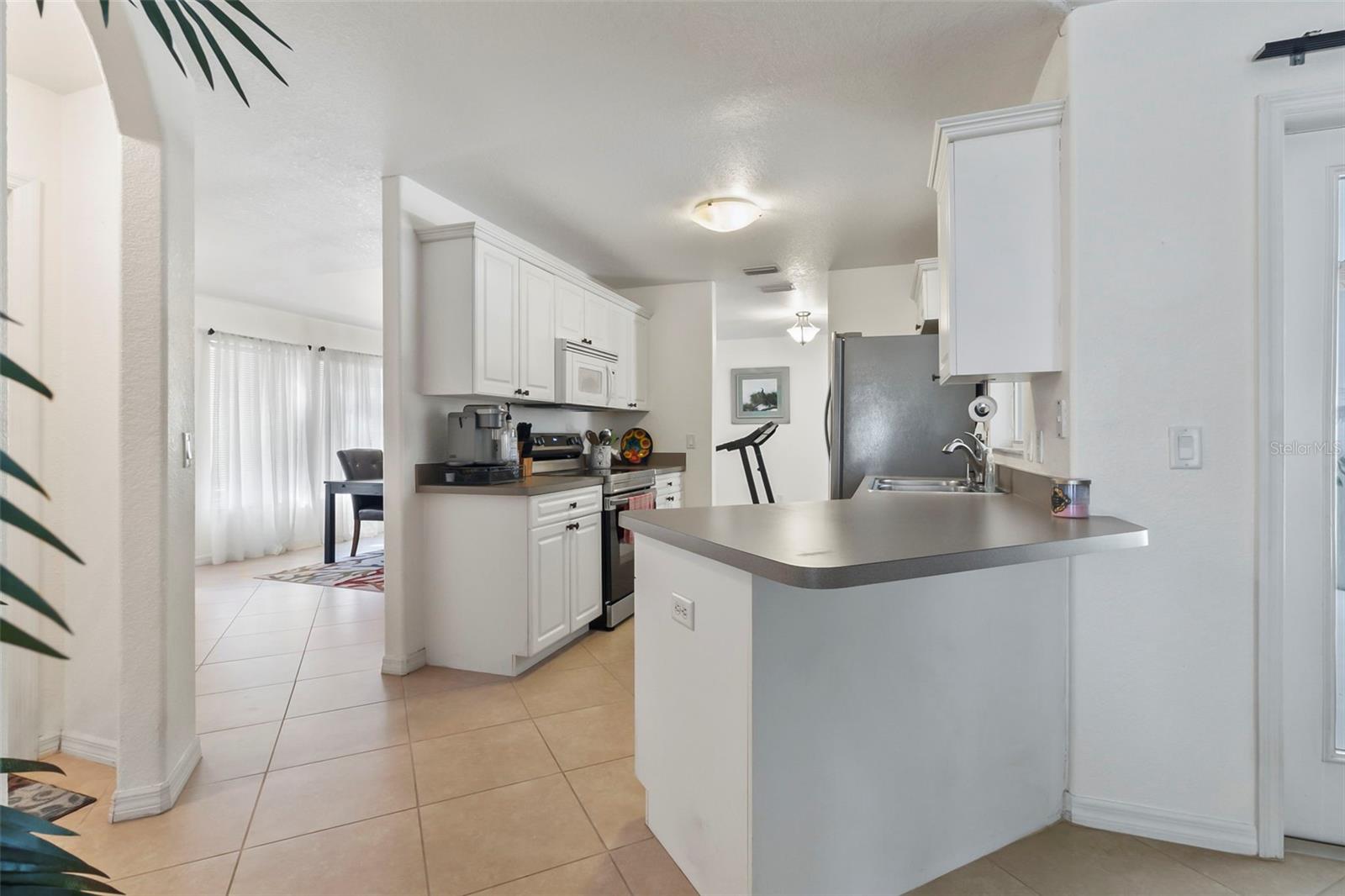 PORT CHARLOTTE SUB 33 - Residential Lease