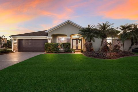 A home in PARRISH